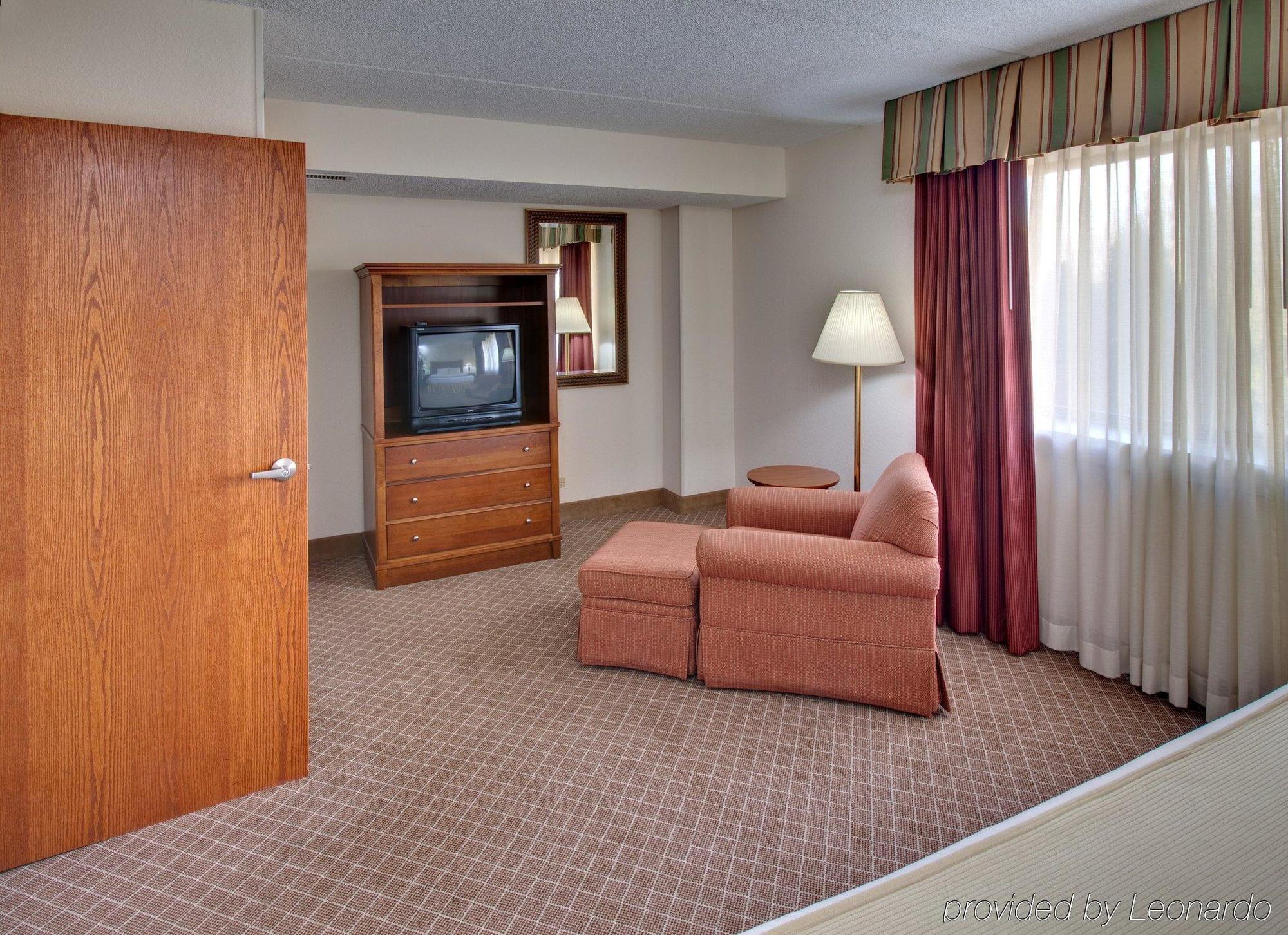 Holiday Inn Express Chicago Nw - Arlington Heights By Ihg Oda fotoğraf