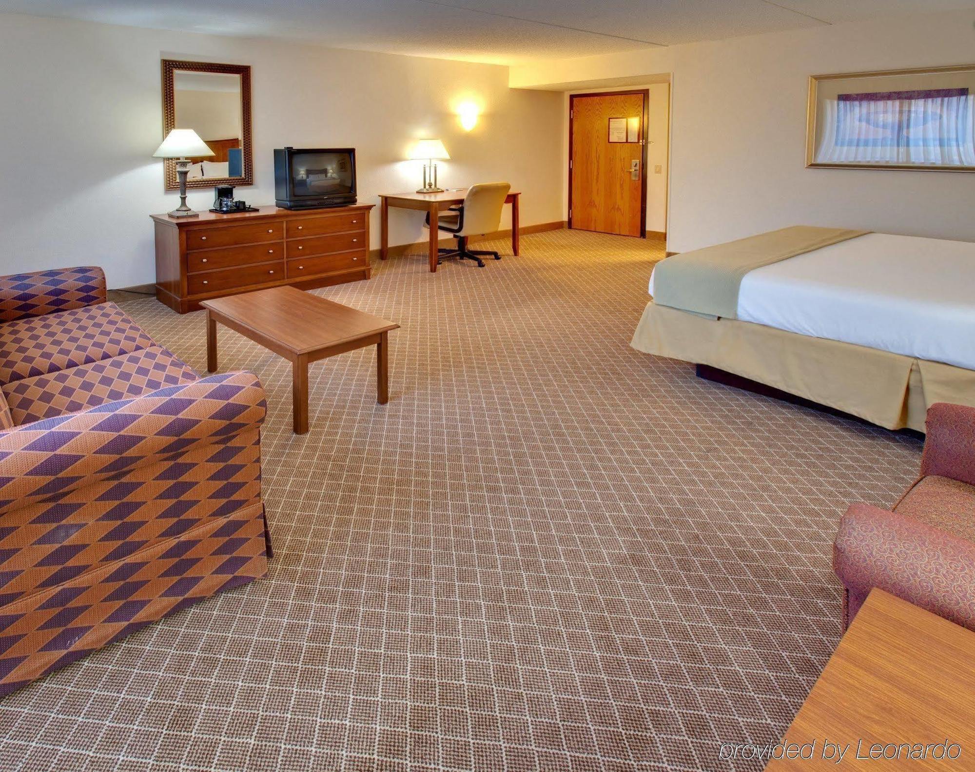 Holiday Inn Express Chicago Nw - Arlington Heights By Ihg Oda fotoğraf